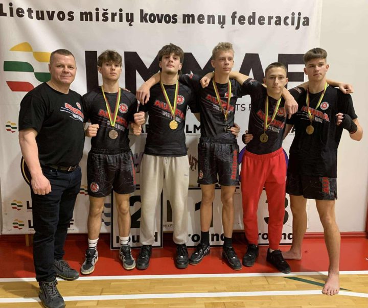 Kalėdinės pergalės K-1 turnyre Jurbarke
