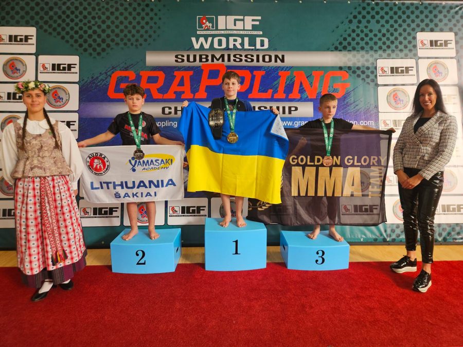Šakių sporto klubo „Audra“ sportininkai iš pasaulio graplingo čempionato parvežė 11 medalių