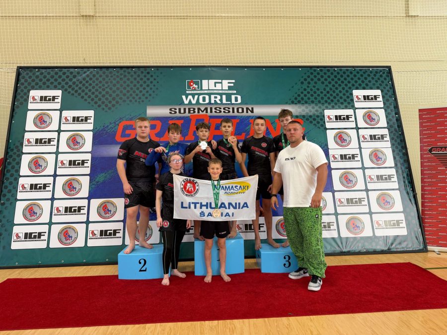 Šakių sporto klubo „Audra“ sportininkai iš pasaulio graplingo čempionato parvežė 11 medalių