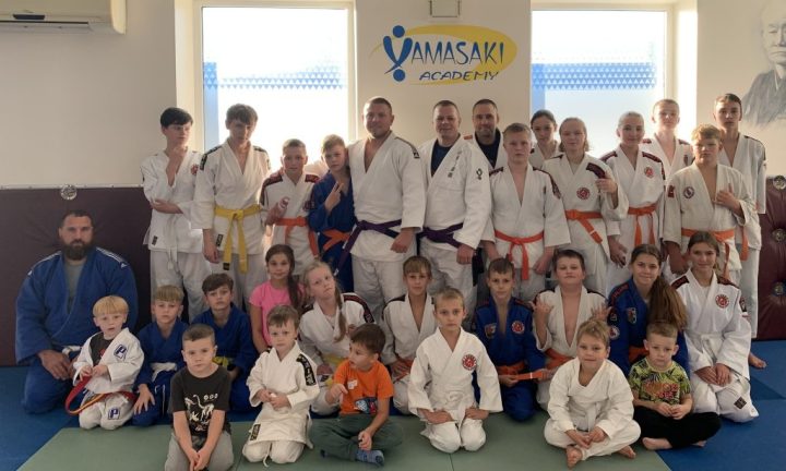 Sporto klube svečiavosi Giedrius Karavackas iš JAV