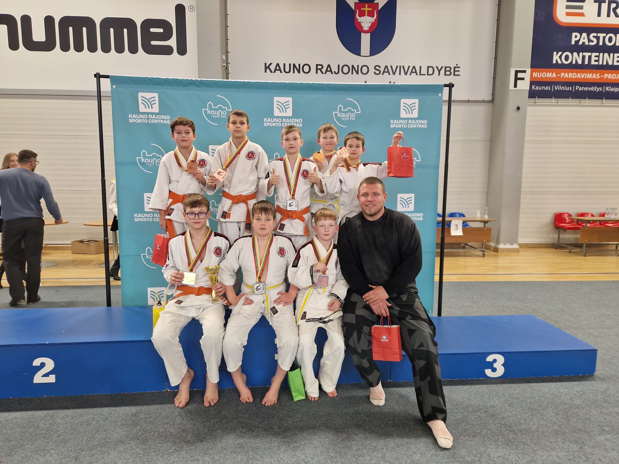 Sėkmingas sezono startas Šakių sporto klubo „Audra“ dziudistams