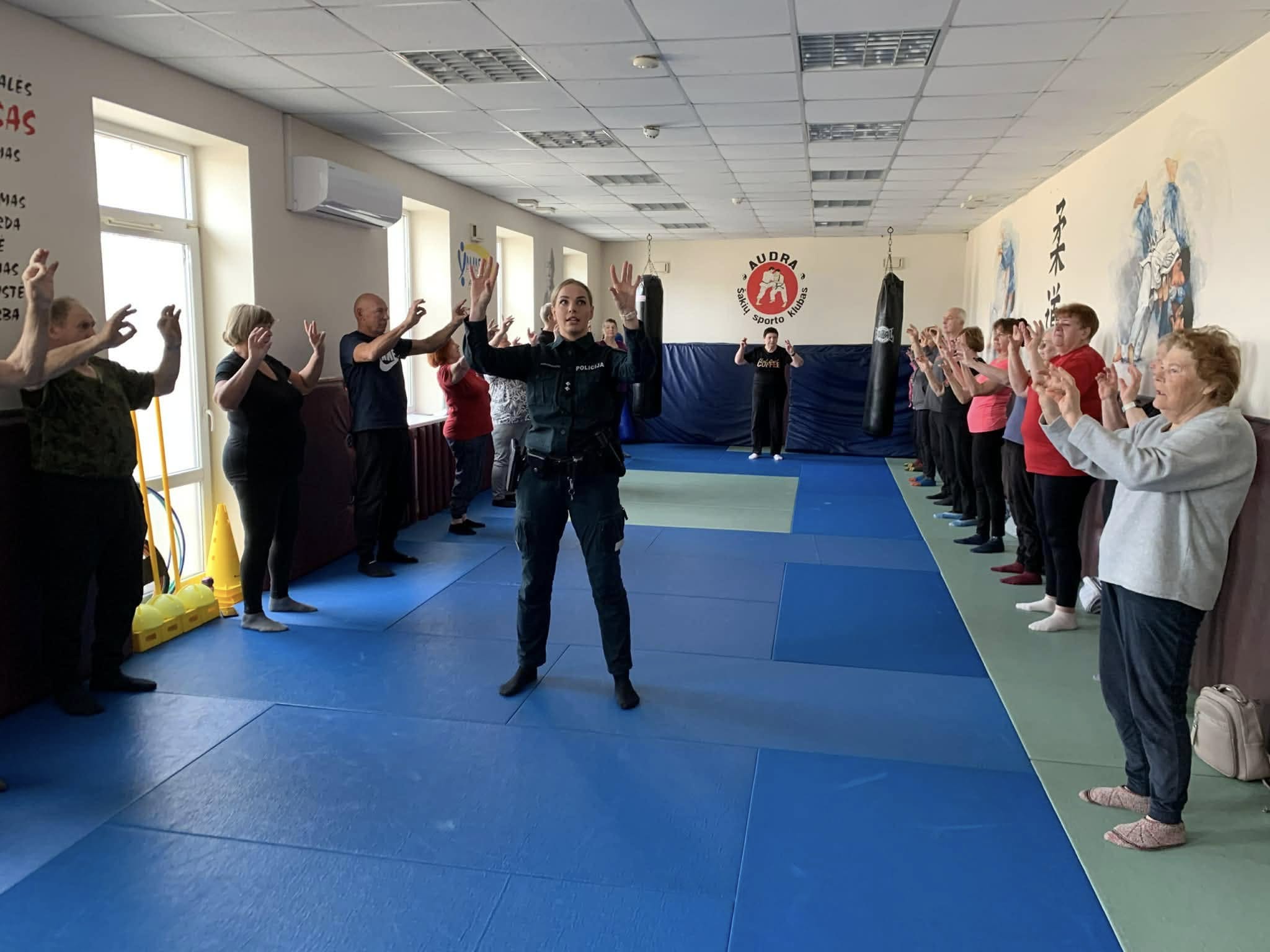 Prevencinė paskaita apie galimus sukčiavimo atvejus bei būdus ir kaip nuo jų apsisaugoti garbingo amžiaus asmenims